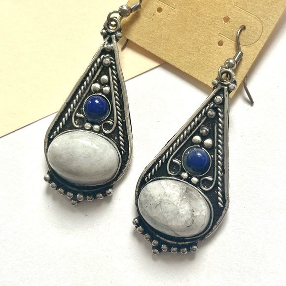 🏷️ silver boho dangling earrings with blue & white stones - Picture 6 of 9